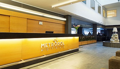 Metropol Hotel Tallinna reception ABC matkatoimisto