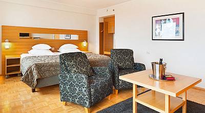 Original Sokos Hotel Viru Junior Suite Queen saunalla perheelle oleskelu ABC matkatoimisto