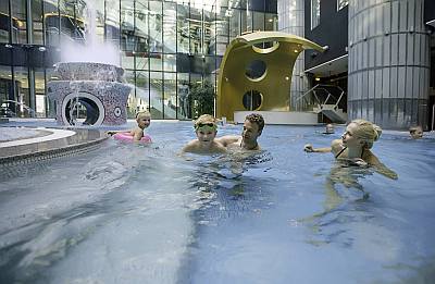 Tallink Spa Conference Spa Hotel kylpylähotelli Tallinna allasosasto perheloma perhepaketti lasten kanssa perhejoulu ABC matkatoimisto