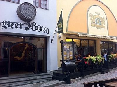Beerhouse panimoravintola Tallinna vanha kaupunki olutravintola olutmaistajaiset Tyky Virkistyspäivä ABC  matkatoimisto