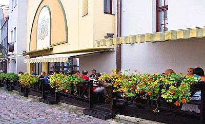 Beer House panimoravintola Tallinna vanha kaupunki ABC matkatoimisto