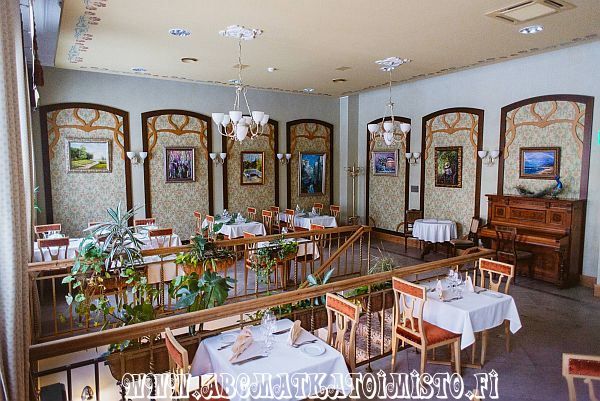Scheeli ravintola Tallinna vanha kaupunki pikkujoulu tyky lounas illallinen virkistyspäivä kesäjuhla ABC matkatoimisto